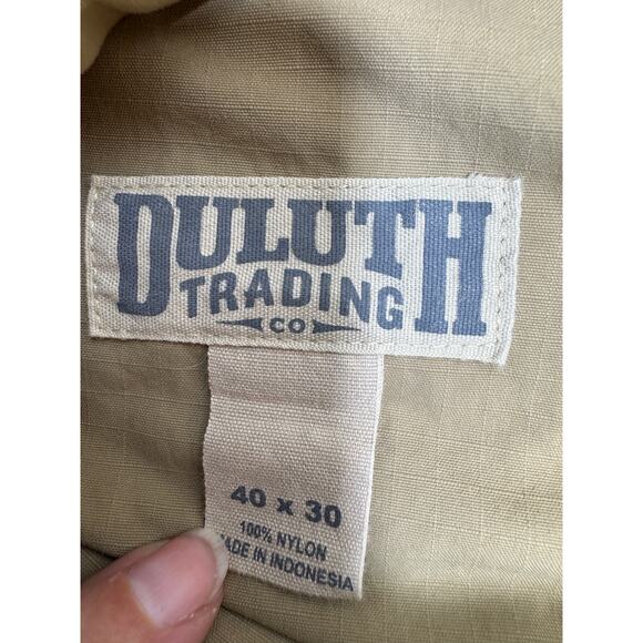 Duluth Trading Co Men’s Nylon Cargo Pants 40X30 Brown Gorpcore Hiking - Picture 2 of 5